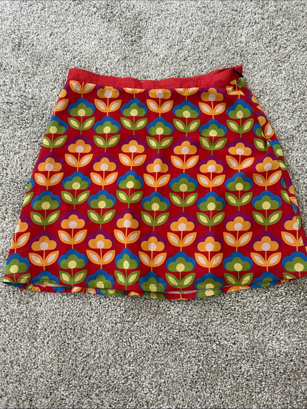 Red Floral Retro Mini Skirt with Multicolor Motif
